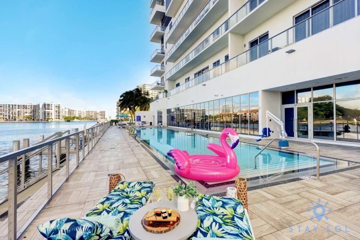 Miami Escape Views & Amenities Apartment Hollywood Bagian luar foto