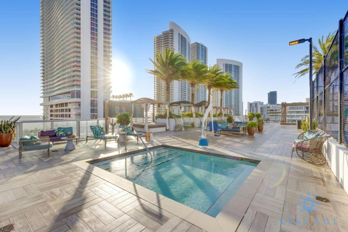 Miami Escape Views & Amenities Apartment Hollywood Bagian luar foto