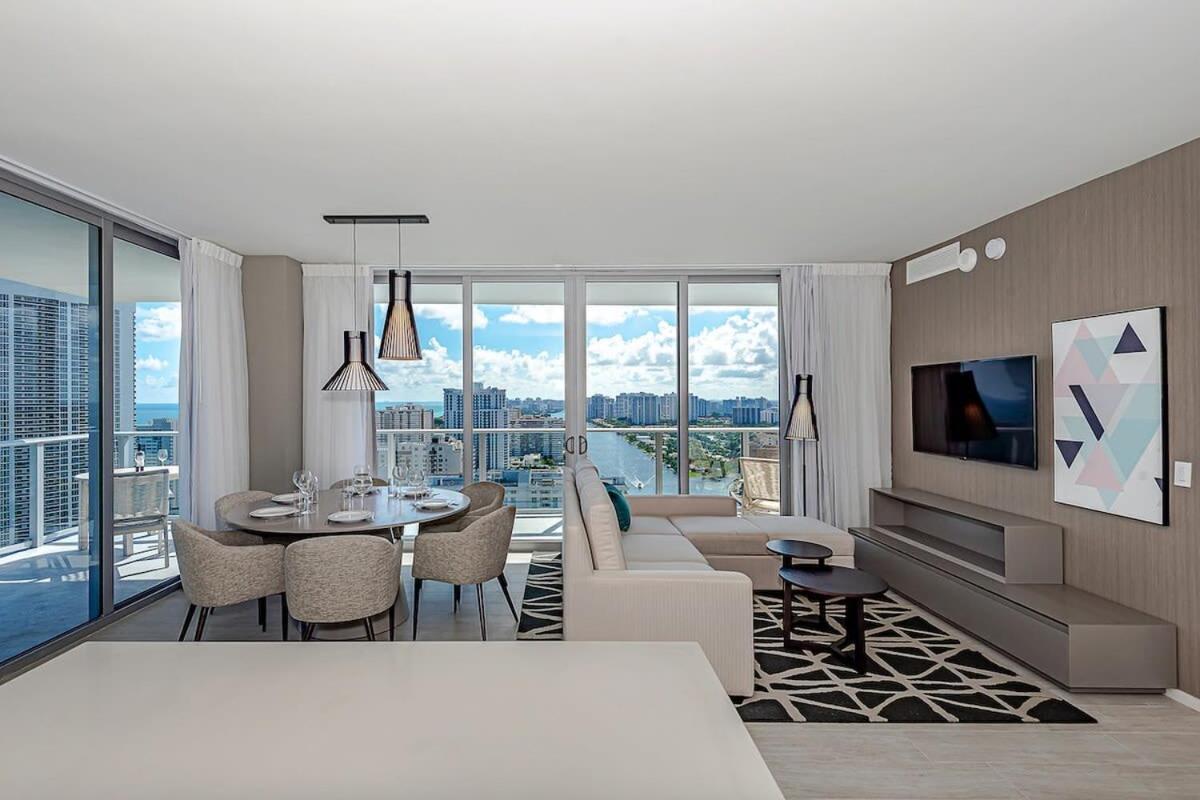 Miami Escape Views & Amenities Apartment Hollywood Bagian luar foto