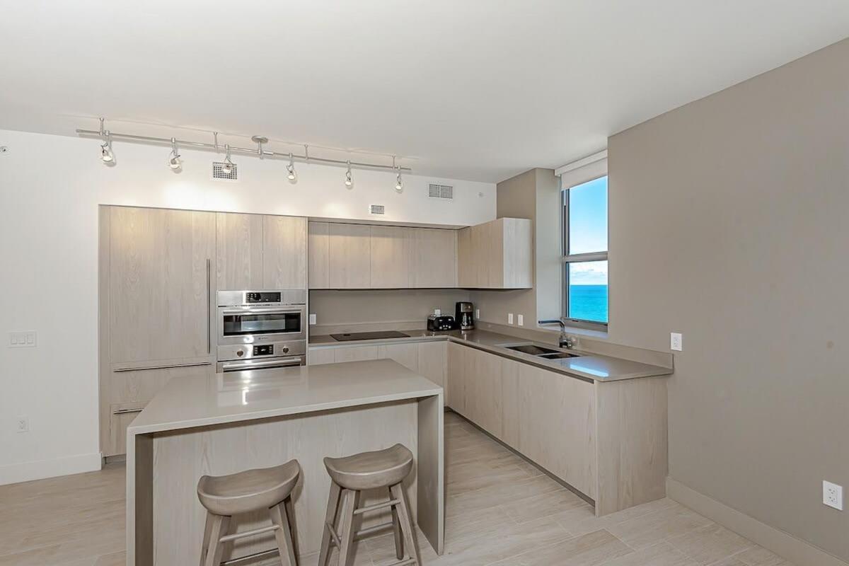 Miami Escape Views & Amenities Apartment Hollywood Bagian luar foto